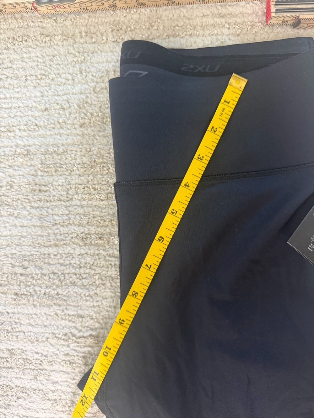NWT Women’s Size Large 
2XU PB Active Compression Tights Black/White $108 MSRP - Picture 3 of 10